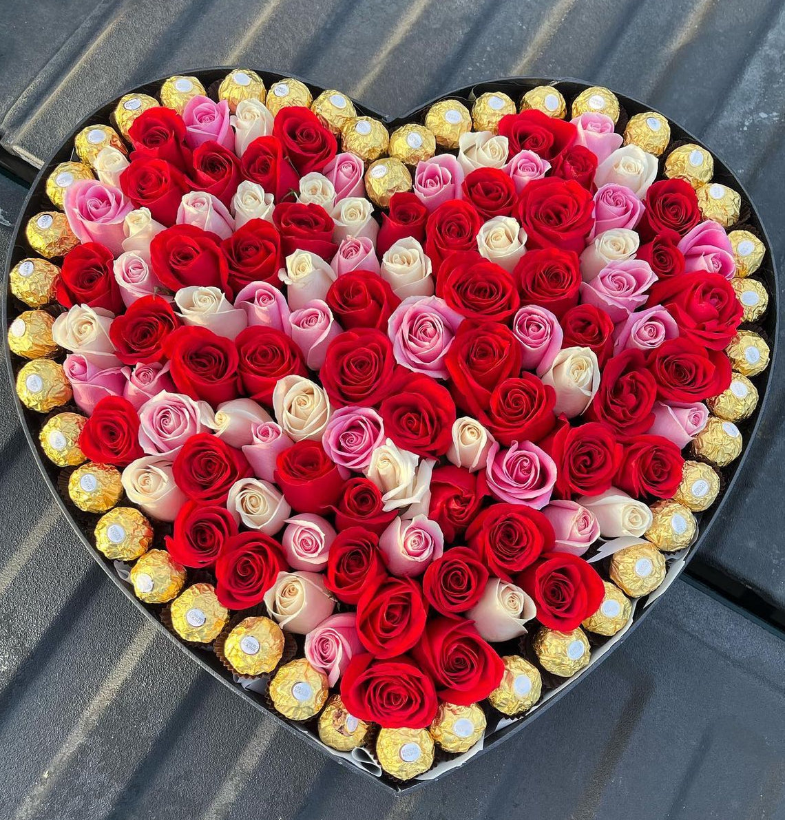Xl50 Roses Velvet Heart Deluxe - Fresh Roses – rosesfulloflove