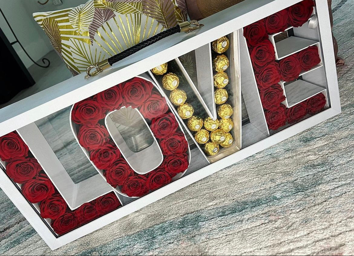 Love- Carry-on Box- Preserved Roses